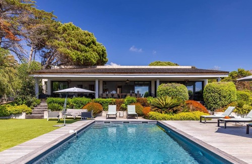 Pietrosella House | VILLA GIRELLES- waterfront, swimming pool, sea view, 5 bedrooms