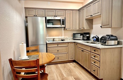 Prescott House | Villa Hermosa- Guest Quarters