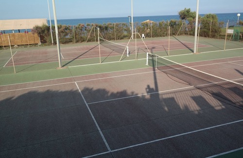 Prunete House | Villa in residence with swimming pool, tennis and direct to the beach in Corsica