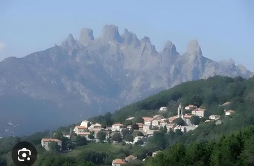 Solaro Apartment | Villa Laurent