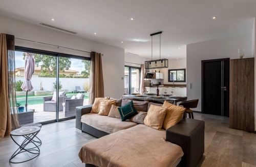 Lecci House | Villa les lieges by Interhome