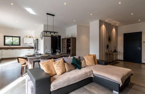Lecci House | Villa les lieges by Interhome