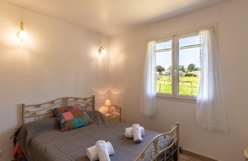 Porto-Vecchio Villa | Villa Les Rosiers by Interhome