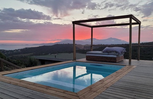 Albitreccia Villa | Villa 'Liliekaena' with Sea View, Wi-Fi, and Air Conditioning