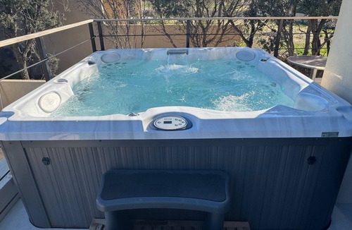 Lozari Apartment | Villa pool jacuzzi