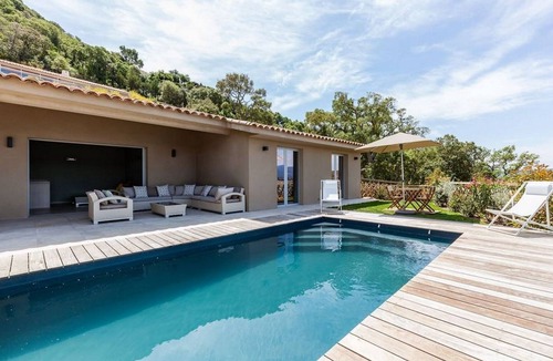 Porto-Vecchio Villa | VILLA SEA IN THE GULF OF PORTO-VECCHIO ROAD PALOMBAGGIA