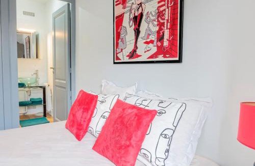 Le Celle-Saint-Cloud Villa | Villa, swimming pool, 5 bedrooms, Versailles