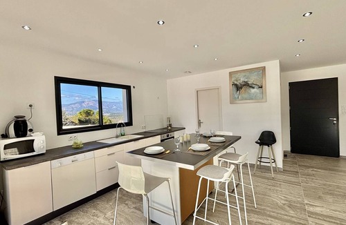Bastelicaccia House | Villa with AC and parking - 6 guests