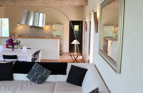 Portigliolo House | Villa with swimming pool and panoramic view of Ajaccio and the Iles Sanguinaires.