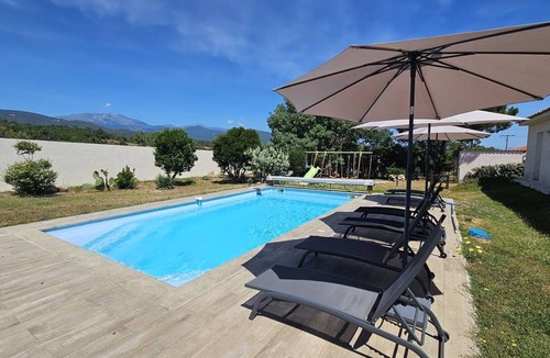 Solaro House | Villa with swimming pool for 6 people - Air conditioning, Wi-Fi, beach within walking distance