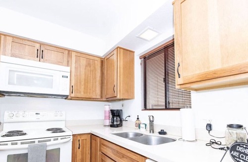 Prescott Apartment | *Walk to Rodeo *BBQ *Fireplace *Thumb Butte Trails