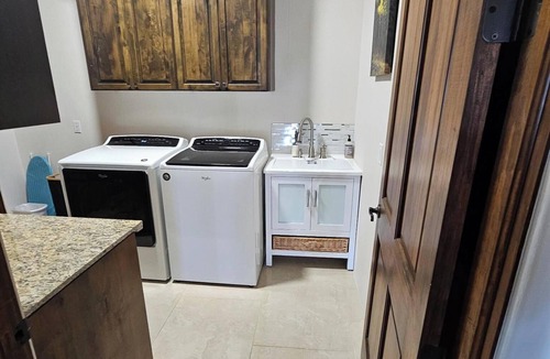 Lines Family Estates House | Welcome to your Getaway. Escape to family friendly Gilbert, Arizona!