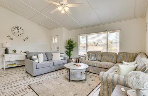 Peoria House | Welcoming Group Getaway w/Pool & Patio in Peoria!