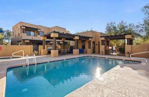 Troon North House | White Feather - Golf BBQ Patio Pool & Spa Access
