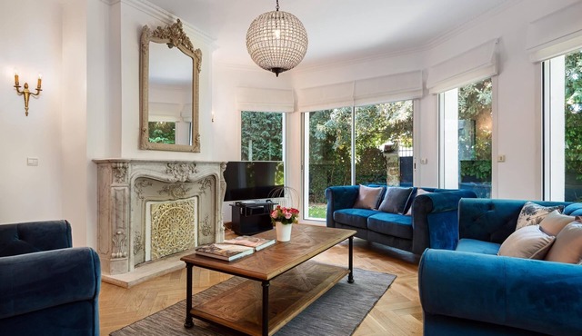10 Bedrooms & 5 Bathrooms - 5* Villa Stella - Versailles Castle walking distance