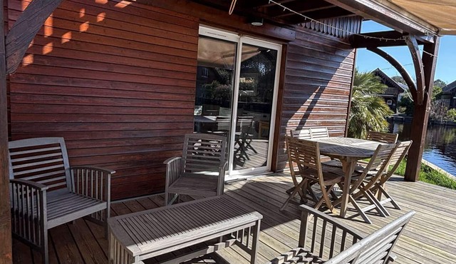 141 - Beautiful chalet for 6 people on the lakeside