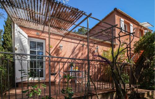 2 Bedroom Stunning Home In Afa