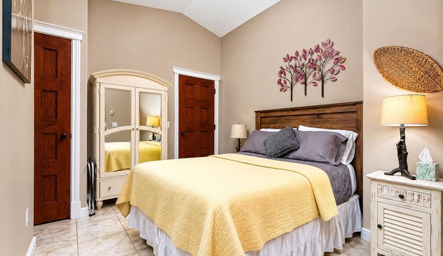 2BR Lakeviews | King Bed | Fireplace | Relax