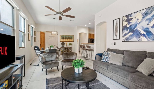 3BR/2BA Luxury House | Pool, BBQ & Patio