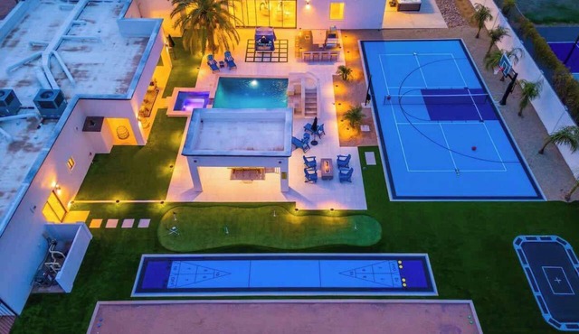 3MillionResort BellTowerWatersldePicklebllGolf