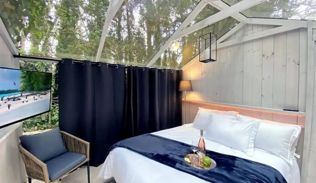4 Firefly room with jacuzzi