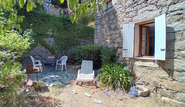 A very nice apartment in a village cottage (casetta).