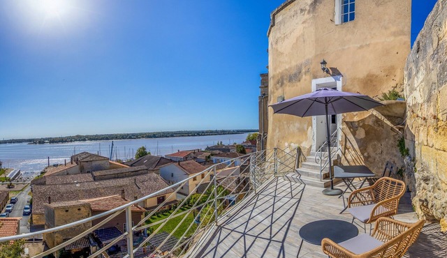 Apartment 'Bellevue' with Wi-Fi and Air Conditioning