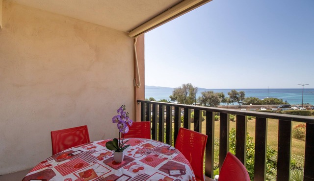 Apartment 'Résidence Aria Marina Plage' with Sea View, Shared Pool and Wi-Fi