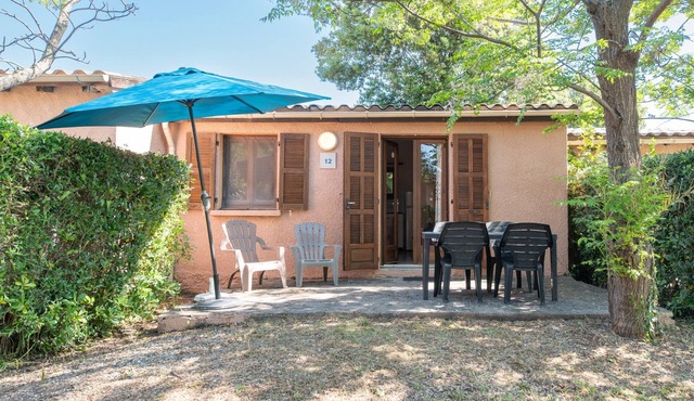 Apartment 'Rico Plage 4 Personnes' with Private Terrace, Wi-Fi and Air Conditioning