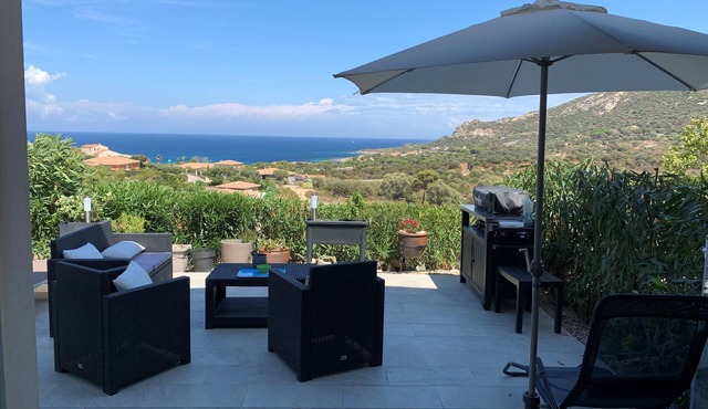 Apartment T2 Sea View, Air-conditioned, 4 People swimming pool in the residence