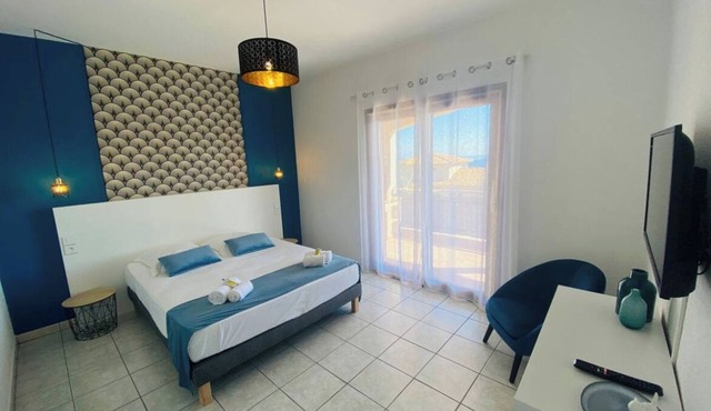 Apartments in private residence with sea view, quiet and close to shops and beaches.
