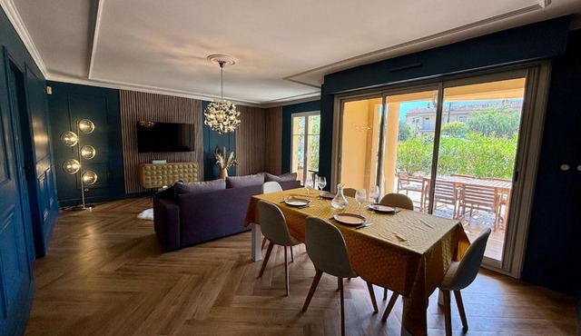 Appartement de charme, terrasse au soleil, proche du port de Sanary