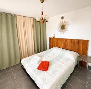 Appartement indépendant dans bas de villa entre mer & montagnes
