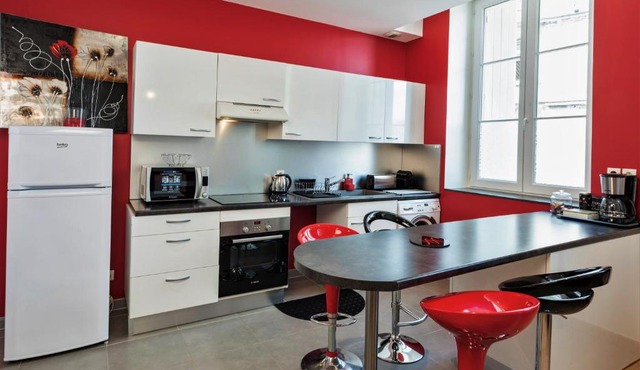 Aquitain Home - Studios & Appartements tout confort Bordeaux Gare St Jean