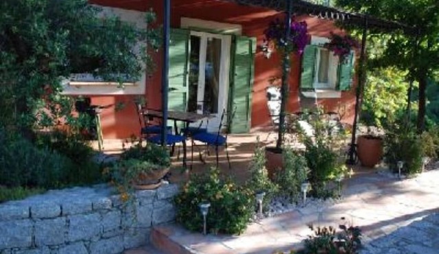 Bastelicaccia: "Ambiance Méditerranée" Lovely apartment for lazy days!