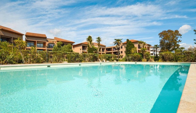 Beach front apartment in Moriani Plage