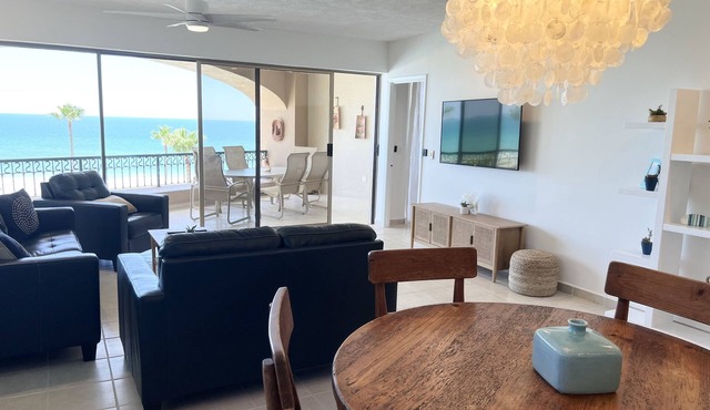 Beachfront Newly Remodeled Luxury Condo-Sonoran Spa W 410 -3BR 2 BA Next to pool