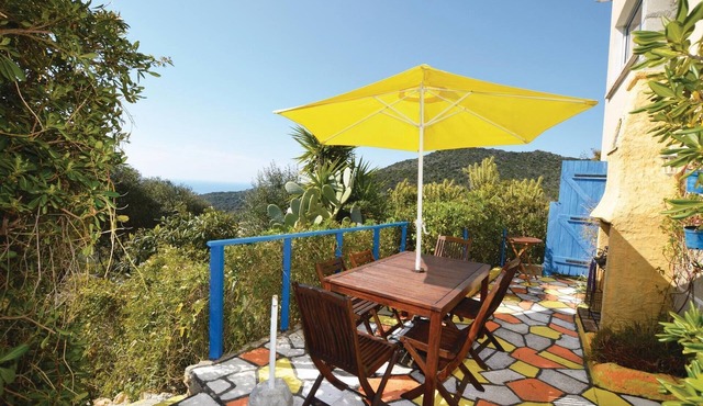 Beautiful apartment in Serra di Ferro with WiFi