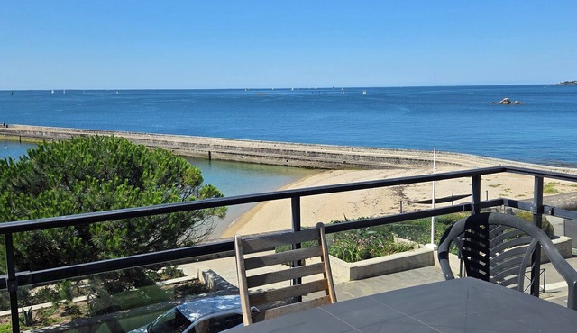 Beautiful apartment with sea view in Concarneau - Wi fi, balcony, private parking