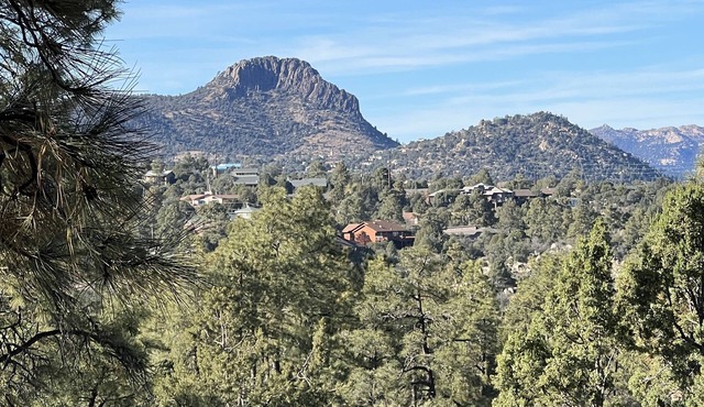 Beautiful Home in the Pines: 3bed, 2bath just 10 min to Prescott Town Center