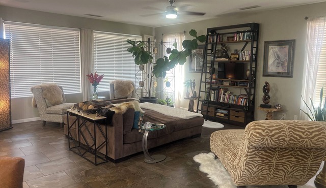 Beautiful home underpriced birds paradise