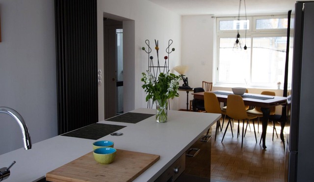 Beautiful spacious apartment with terrace - town center and 2 steps from the beaches - garage