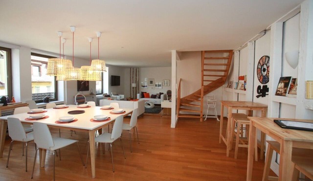 bloch duplex 165m2 city center 4br3bth