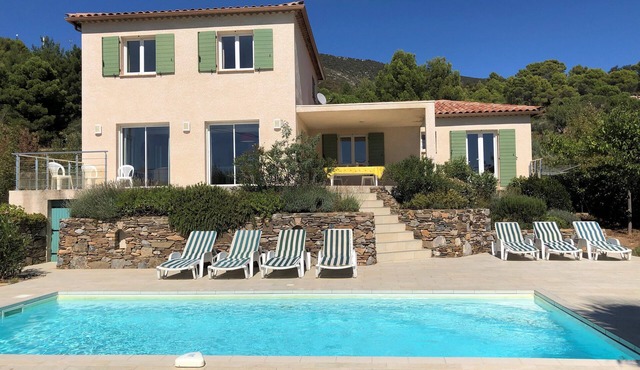 Bright, comfortable villa