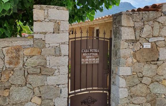 Casa Petra