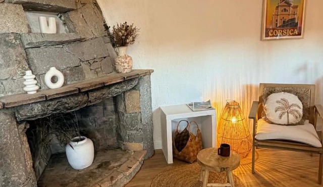Caseddu Corse - Maison Typique