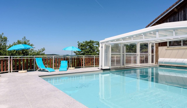 Chalet 'Chalet Les Moraines 8' with Mountain View, Shared Pool and Private Terrace