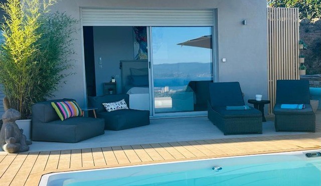 CHAMBRE 3 CASA LC vue mer PISCINE SPA