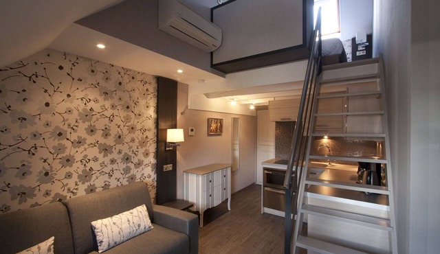 Charmant duplex moderne et bien situé
