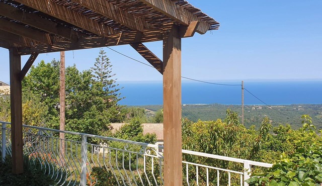 Charming apartment with a panoramic view of the sea. 5 minutes from the beaches